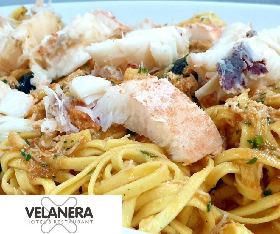 Velanera Hotel & Restaurant Sisan Luaran gambar